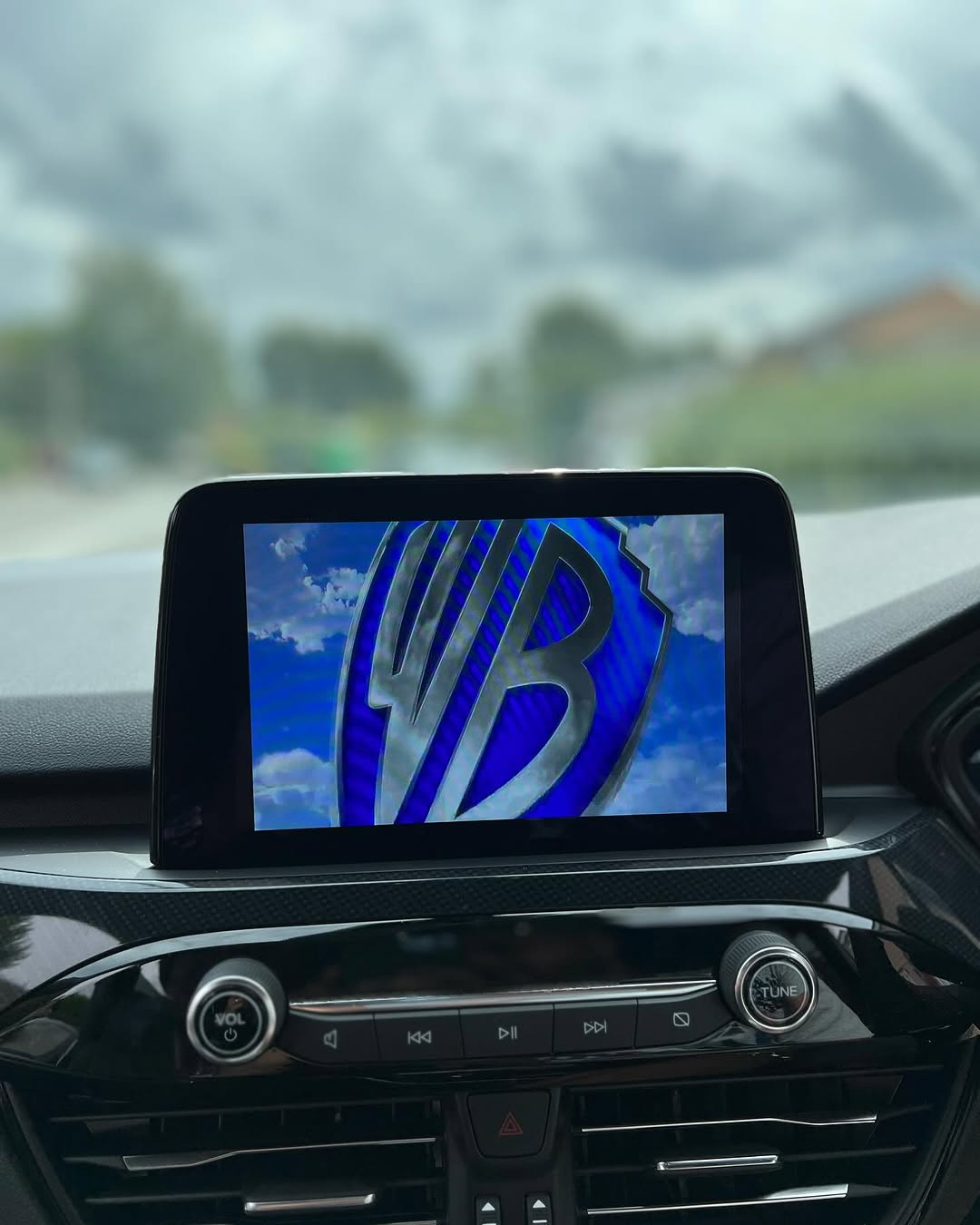 AI Media Box voor Ford