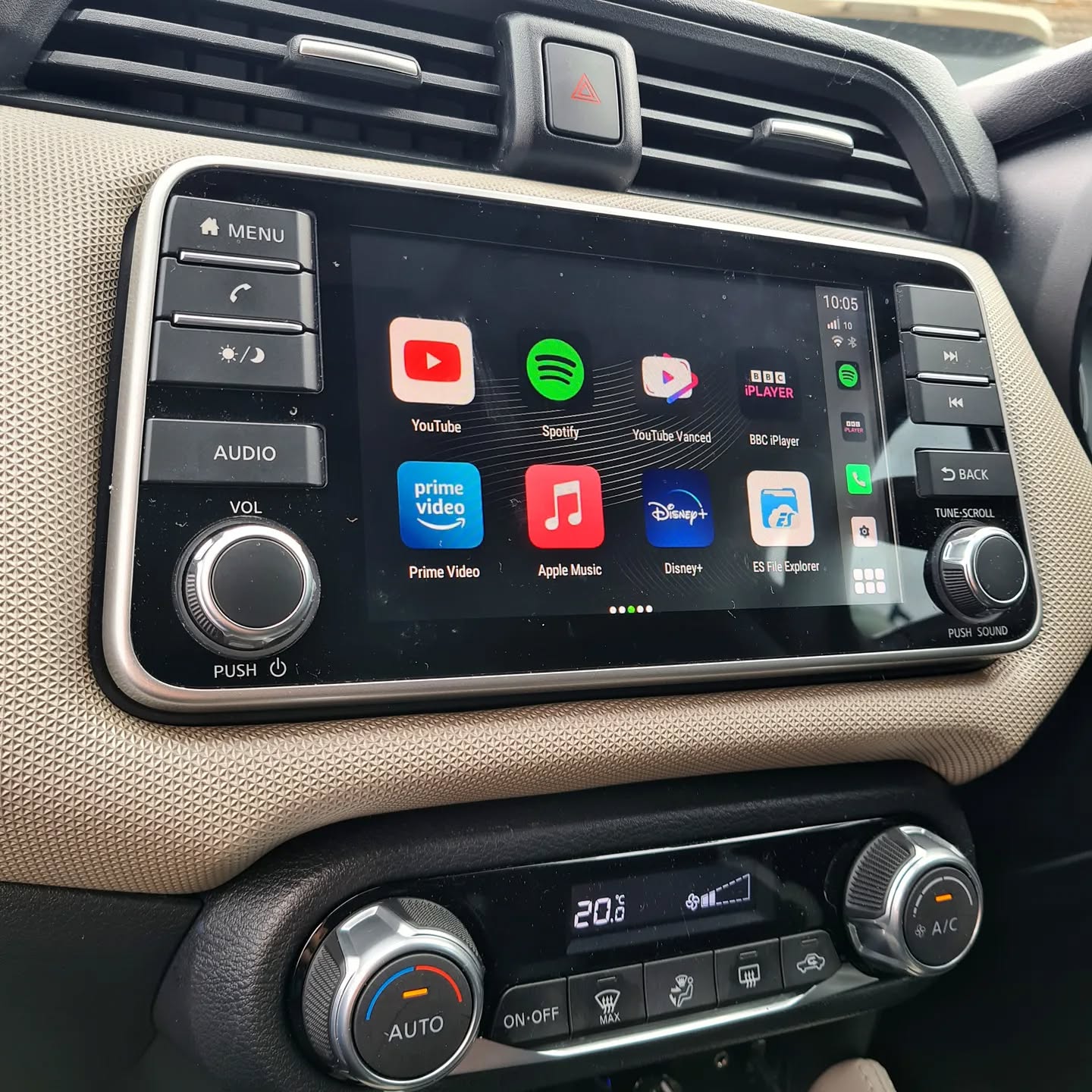 AI Media Box for Nissan